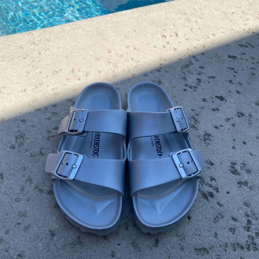 Birkenstock Silver Color Slide Sandals women’s size 37 - Picture 2 of 6